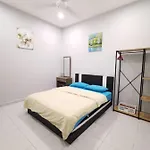 Goldenstay Homestay 40@Pasir Puteh
